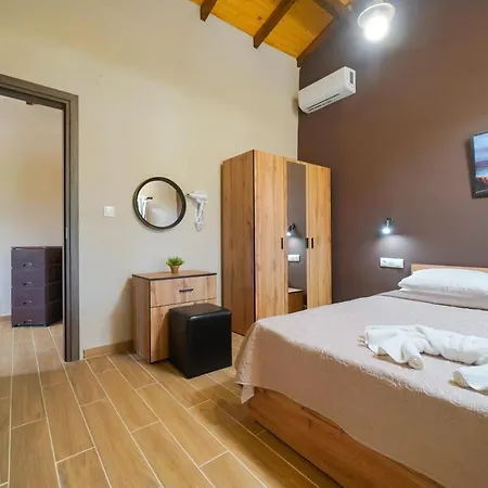 Apartment Mulberry Skala Marion