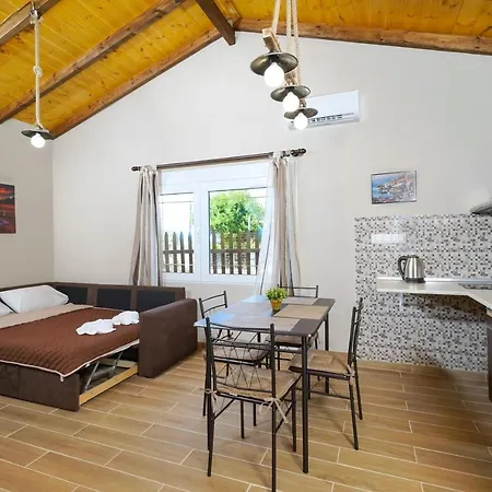 Apartment Mulberry Skala Marion